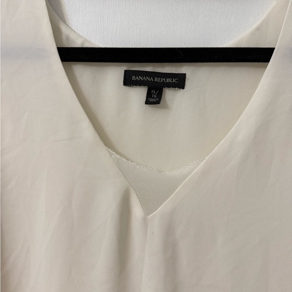 Banana Republic Cream Asymmetrical Ruffled Blouse - Picture 4 of 9